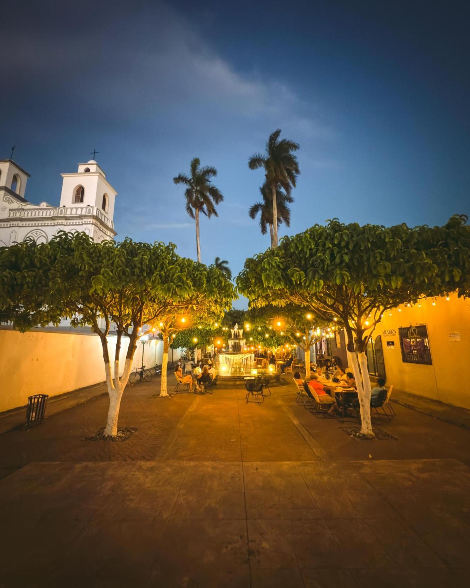 La Casa De Mamapan Hotel Colonial Ahuachapán エクステリア 写真